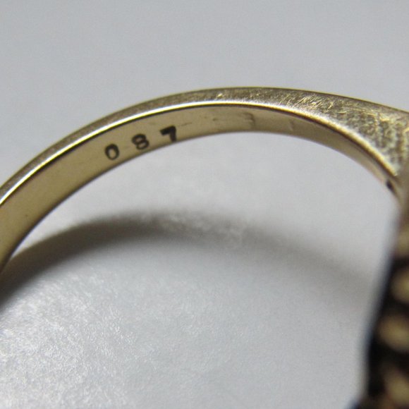 18K Solid Yellow Gold with Ruby & Diamonds Ring - Picture 11 of 13